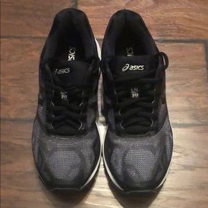 Black ASICS size 8.5.